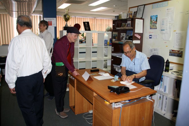 Sinh hoat 10 2015 07