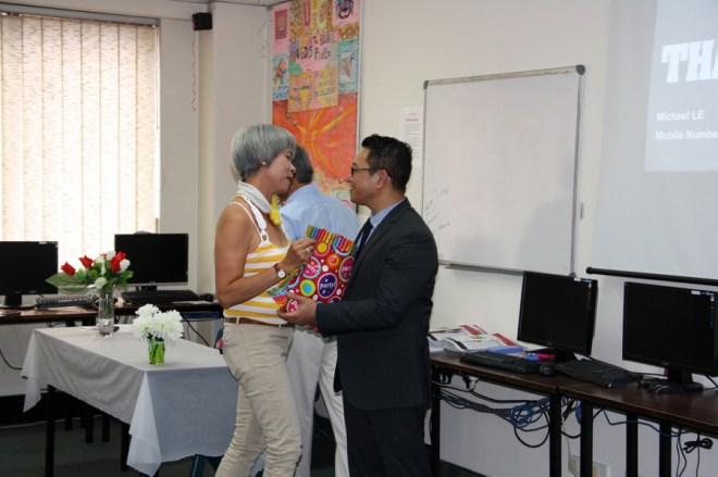 Sinh hoat 10 2015 19