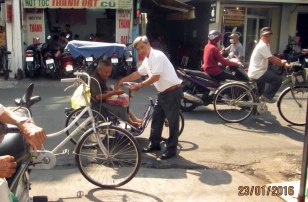 Nu cuoi 7 tang qua 4