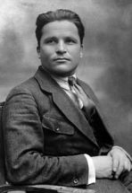 nhu vay cung nen mung 02