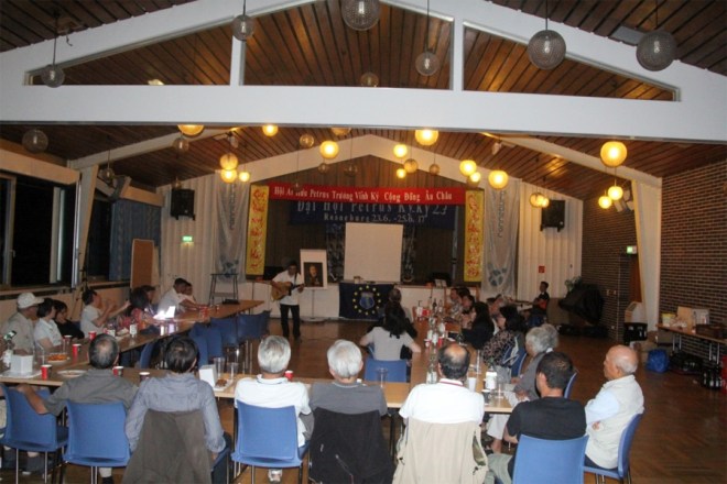 Dai hoi Au chau 23 09