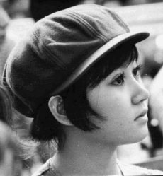 Gio to nghe si 1974 05