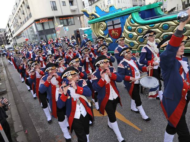 mua hoi hoa trang 04