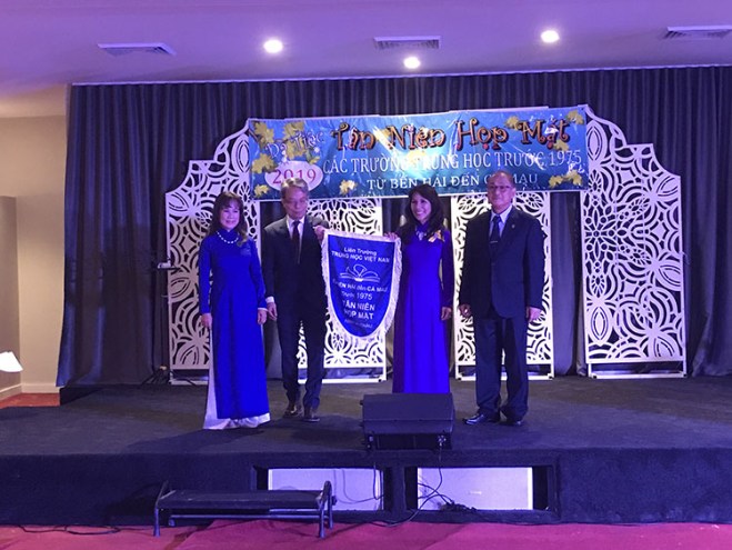 Tan nien hop mat 2019 05