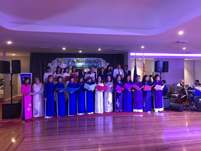 Tan nien hop mat 2019 08