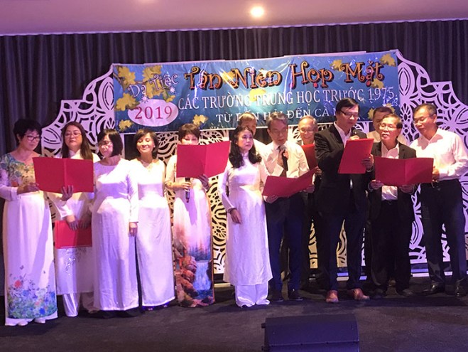 Tan nien hop mat 2019 18