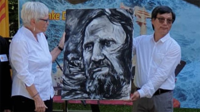 La thu Duc quoc 40 nam 03