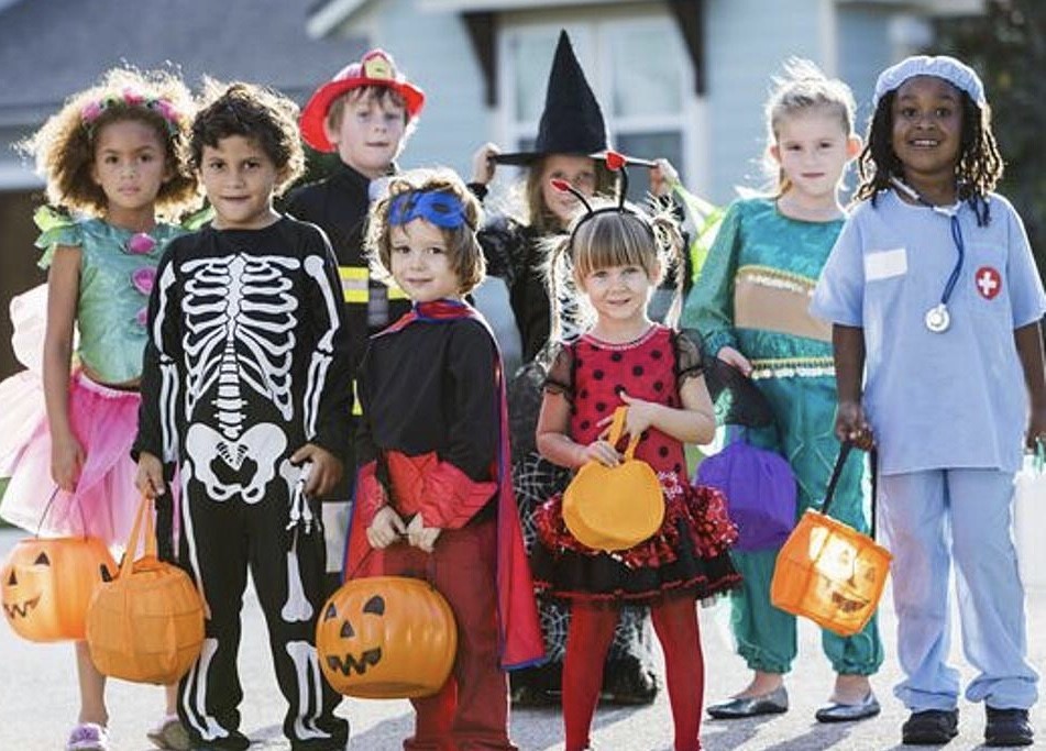 Le Ma Quy Halloween 04