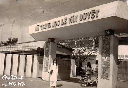 truong nu trung hoc 08