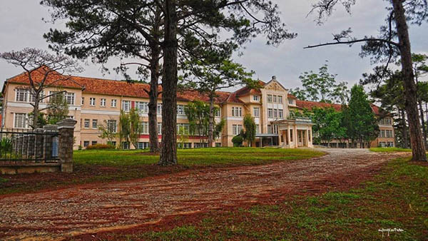 truong nu trung hoc 21