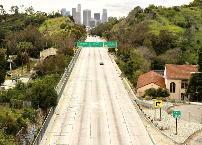 chua bao gio kinh the 01