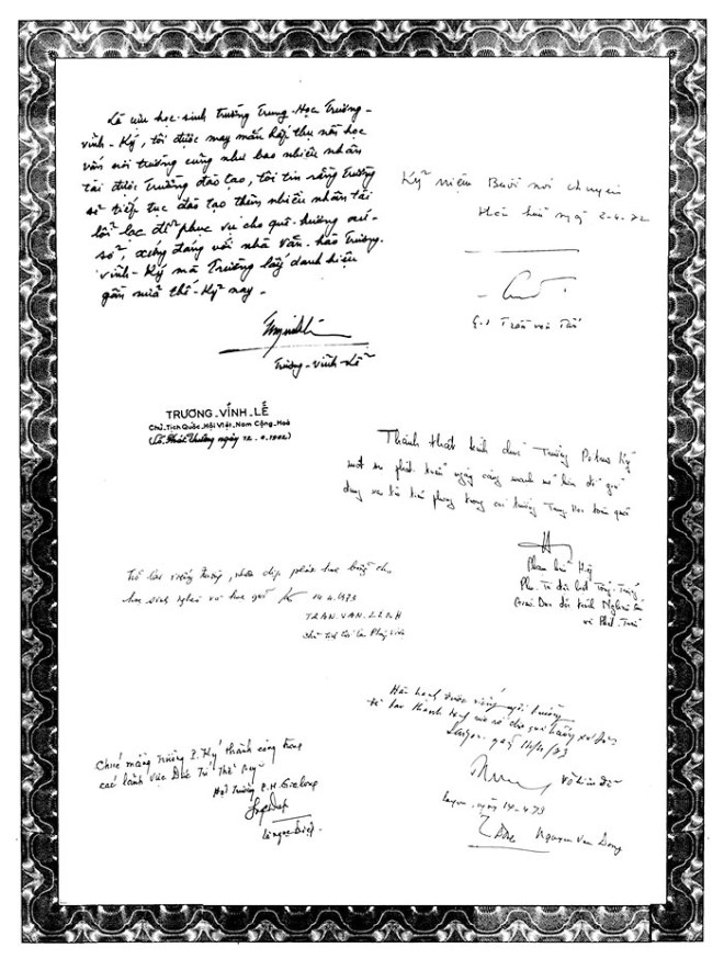 Ky yeu 72 - than hao nhan si luu niem trang bia trong