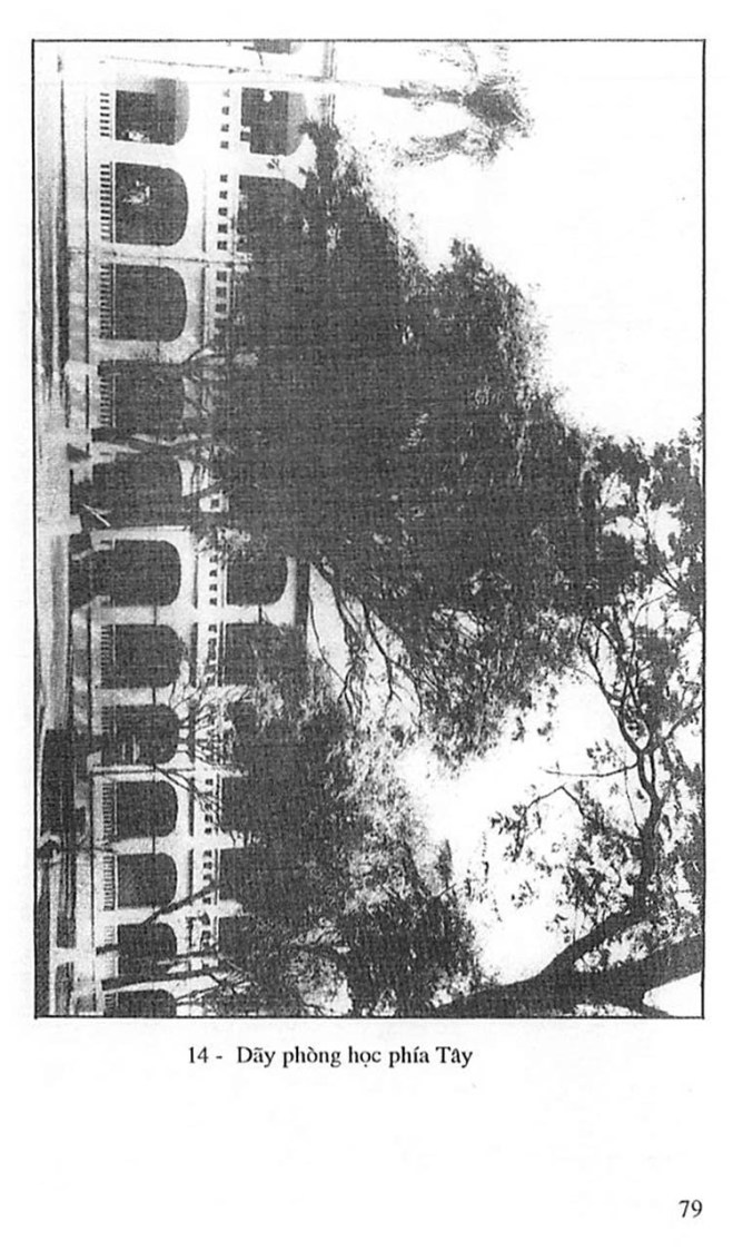 Truong Trung Hoc Petrus Ky 92