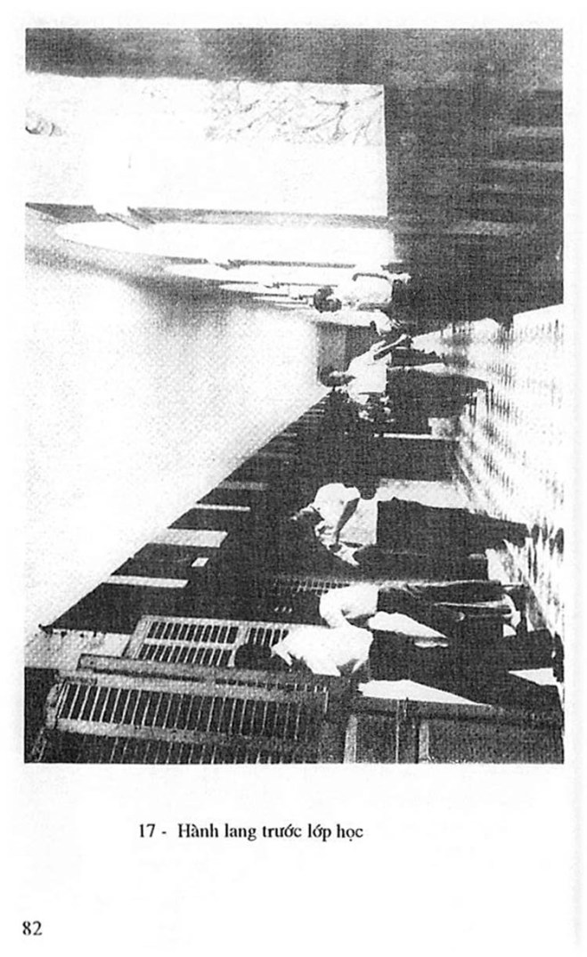 Truong Trung Hoc Petrus Ky 95